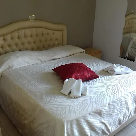 Отель Hotel Il Santuario - Pompei Помпеи